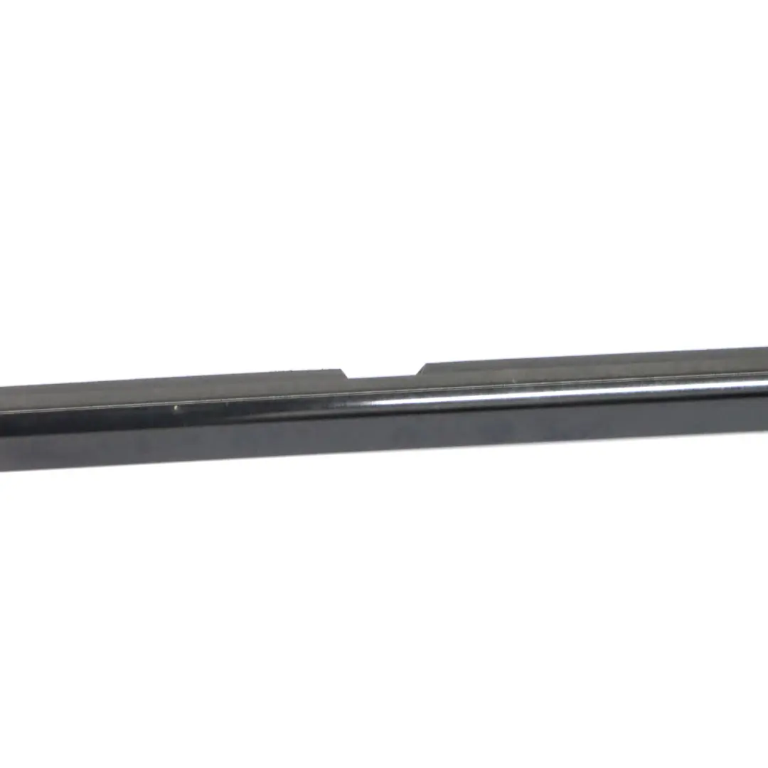 Mercedes C117 Guarnizione Guida Finestra Porta Posteriore Destra - SKU A1177350482 - Numero di parte A1177350482