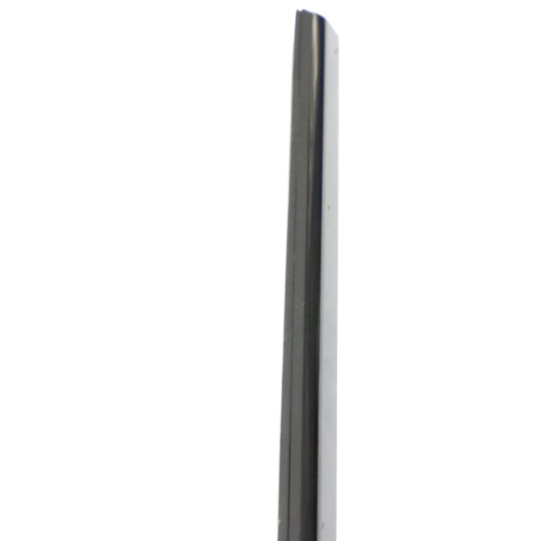 Mercedes C117 Guarnizione Guida Finestra Porta Posteriore Destra - SKU A1177350482 - Numero di parte A1177350482