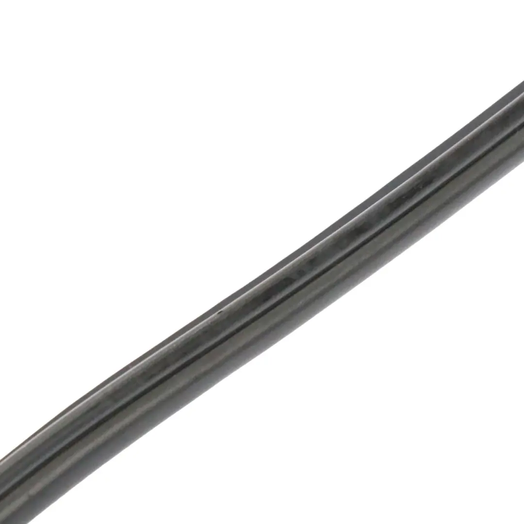 Bagagliaio Portellone Sigillatura Guarnizione gomma per Mercedes X117 con numero di parte A1177400178 Mercedes X117 Bagagliaio Portellone Sigillatura Guarnizione gomma - SKU A1177400178 - Numero di parte A1177400178