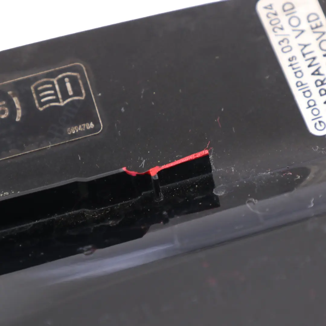 Couvercle de réservoir de carburant noir obsidien 197 pour Mercedes C117 à propos du numéro de pièce A1177570006 Mercedes C117 Couvercle de réservoir de carburant noir obsidien 197 - SKU a1177570006-OB - Numéro de pièce A1177570006