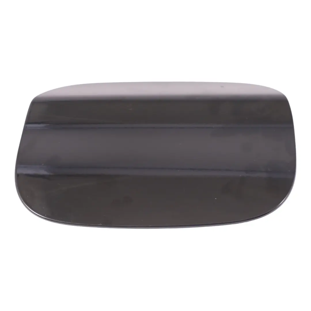 Mercedes C117 Couvercle de réservoir de carburant noir obsidien 197 - SKU a1177570006-OB - Numéro de pièce A1177570006