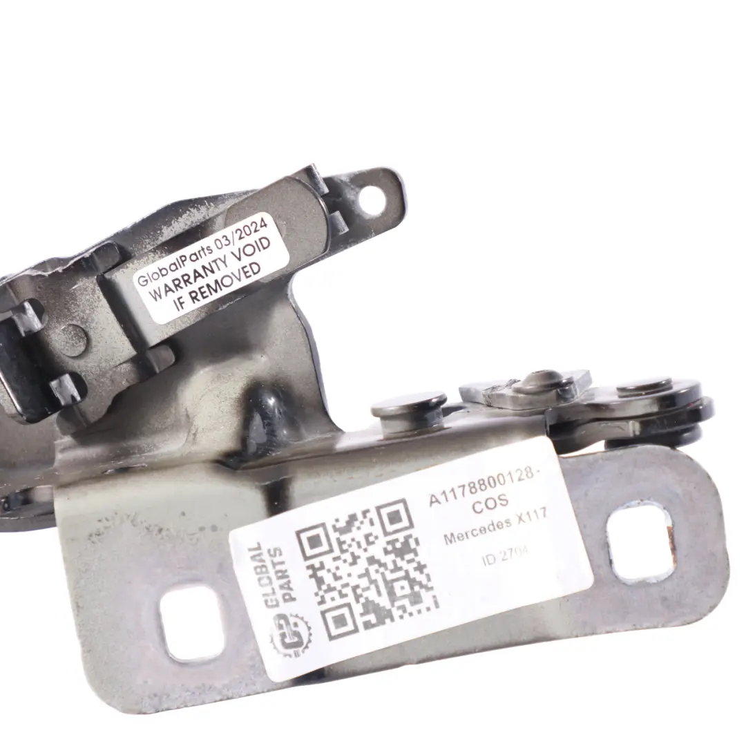 Charnière capot avant gauche Cosmic Noir Metallic - 191 pour Mercedes CLA C117 à propos du numéro de pièce A1178800128 Mercedes CLA C117 Charnière capot avant gauche Cosmic Noir Metallic - 191 - SKU A1178800128-KB - Numéro de pièce A1178800128