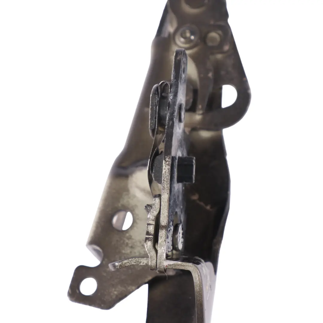 Cerniera cofano anteriore destra Cosmic Nero Metallic - 191 per Mercedes CLA C117 con numero di parte A1178800228 Mercedes CLA C117 Cerniera cofano anteriore destra Cosmic Nero Metallic - 191 - SKU A1178800228-KB - Numero di parte A1178800228