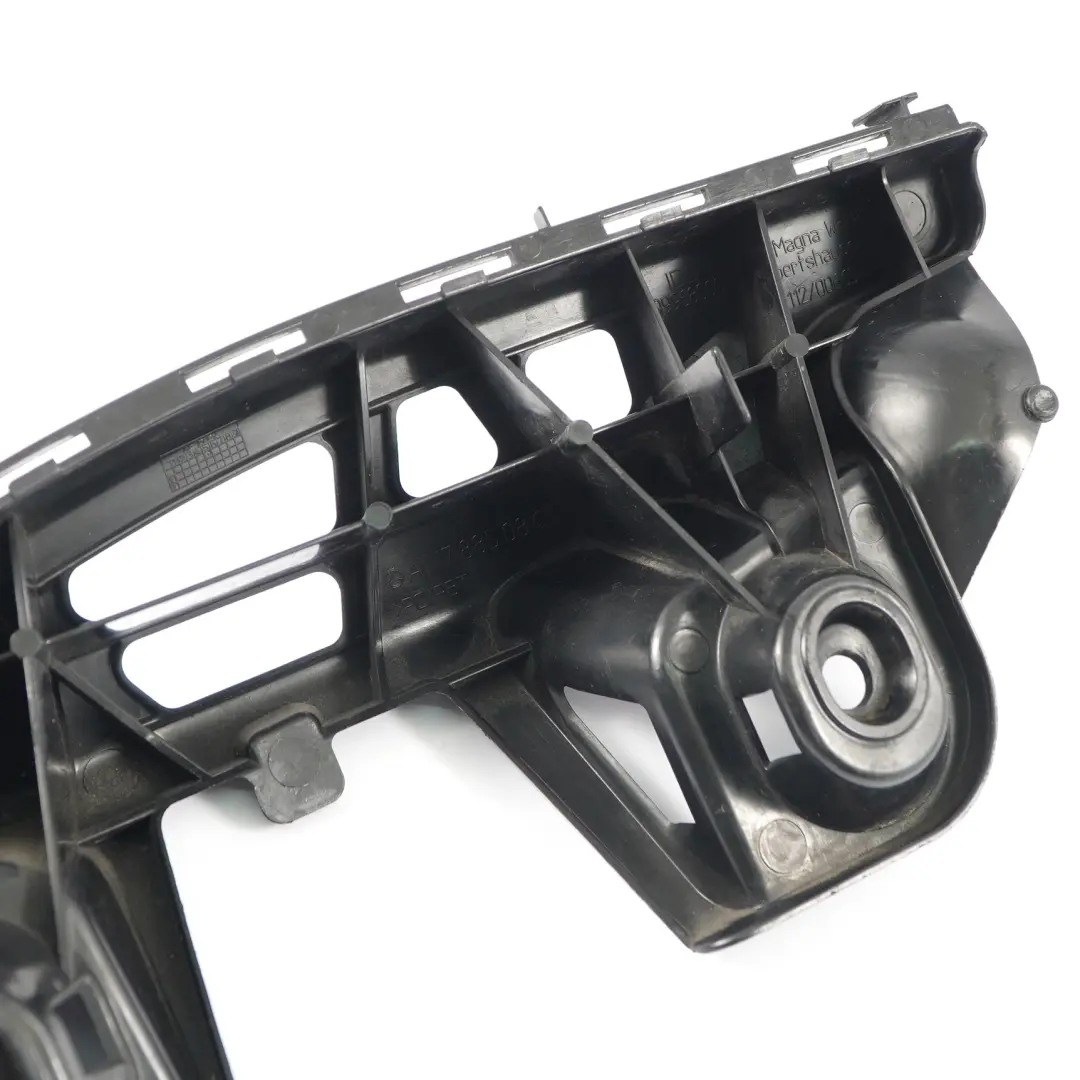 Guide De Support De Pare-Chocs Arrière Droit pour Mercedes CLA C117 à propos du numéro de pièce A1178850865 Mercedes CLA C117 Guide De Support De Pare-Chocs Arrière Droit - SKU A1178850865 - Numéro de pièce A1178850865