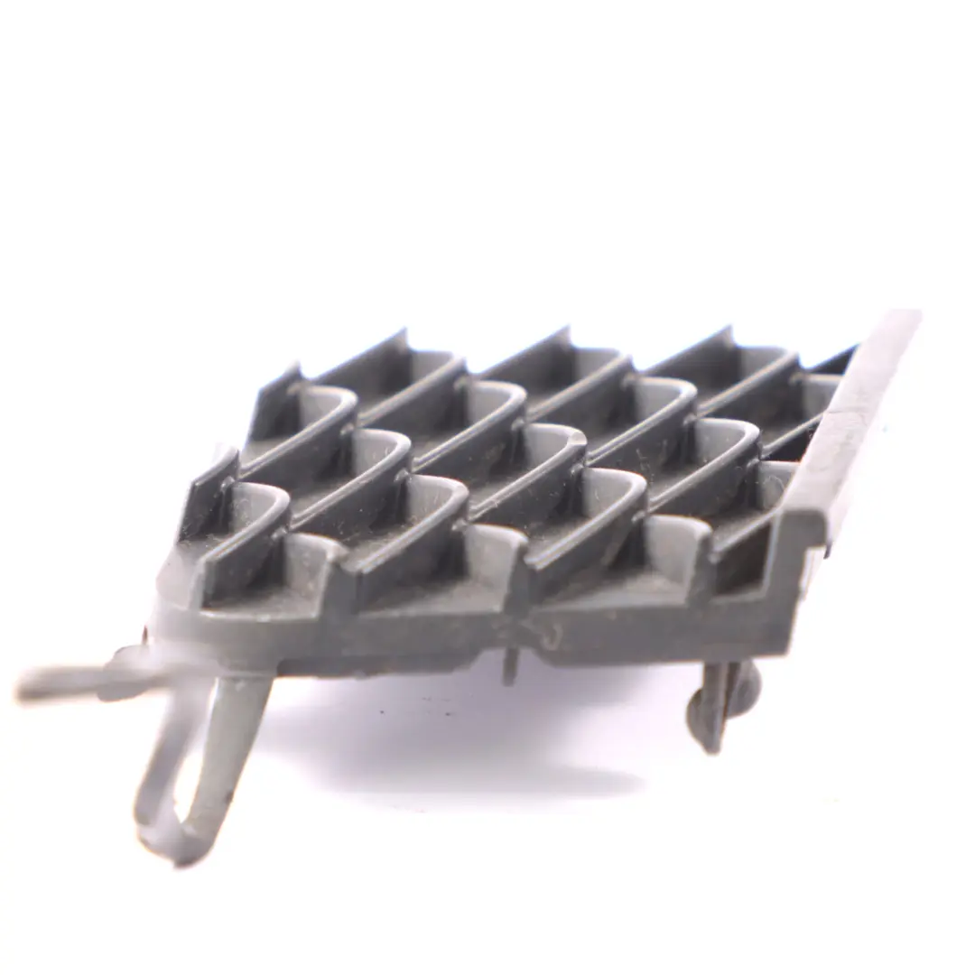 Copertura occhiello traino Mercedes C117 Inserto paraurti posteriore per con numero di parte A1178852422 Copertura occhiello traino Mercedes C117 Inserto paraurti posteriore - SKU A1178852422 - Numero di parte A1178852422