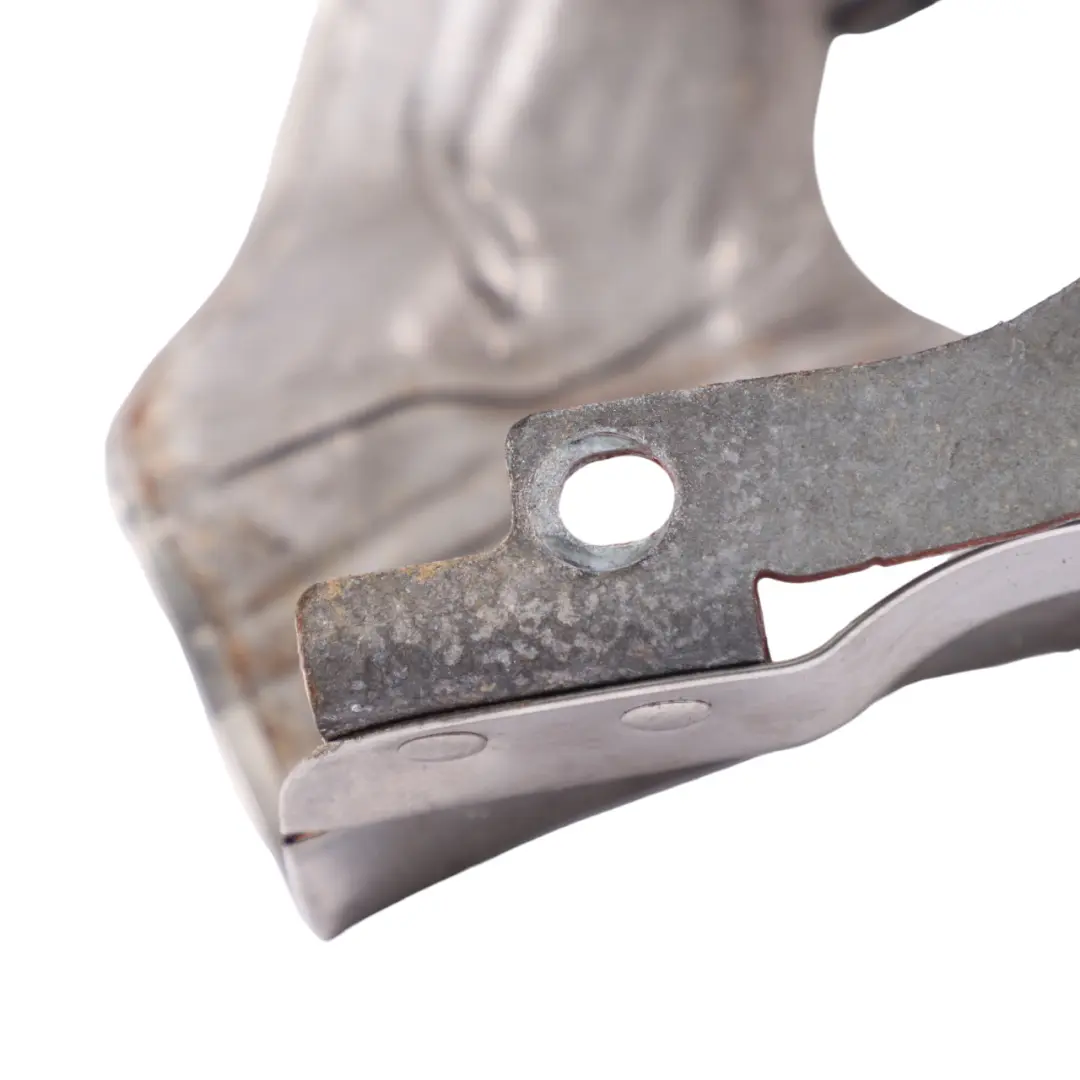 Piastra Alternatore Scudo Termico Benzina M133 per Mercedes C117 CLA 45 AMG con numero di parte A1331510745 Mercedes C117 CLA 45 AMG Piastra Alternatore Scudo Termico Benzina M133 - SKU A1331510745 - Numero di parte A1331510745