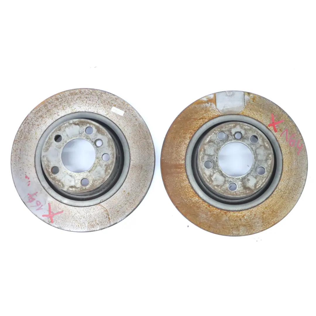 Brems Scheibe Vorne Links Rechts Satz für Mercedes ML W164 W251 mit Teilenummer A1644210612 Mercedes ML W164 W251 Brems Scheibe Vorne Links Rechts Satz - SKU A1644210612 - Teilenummer A1644210612