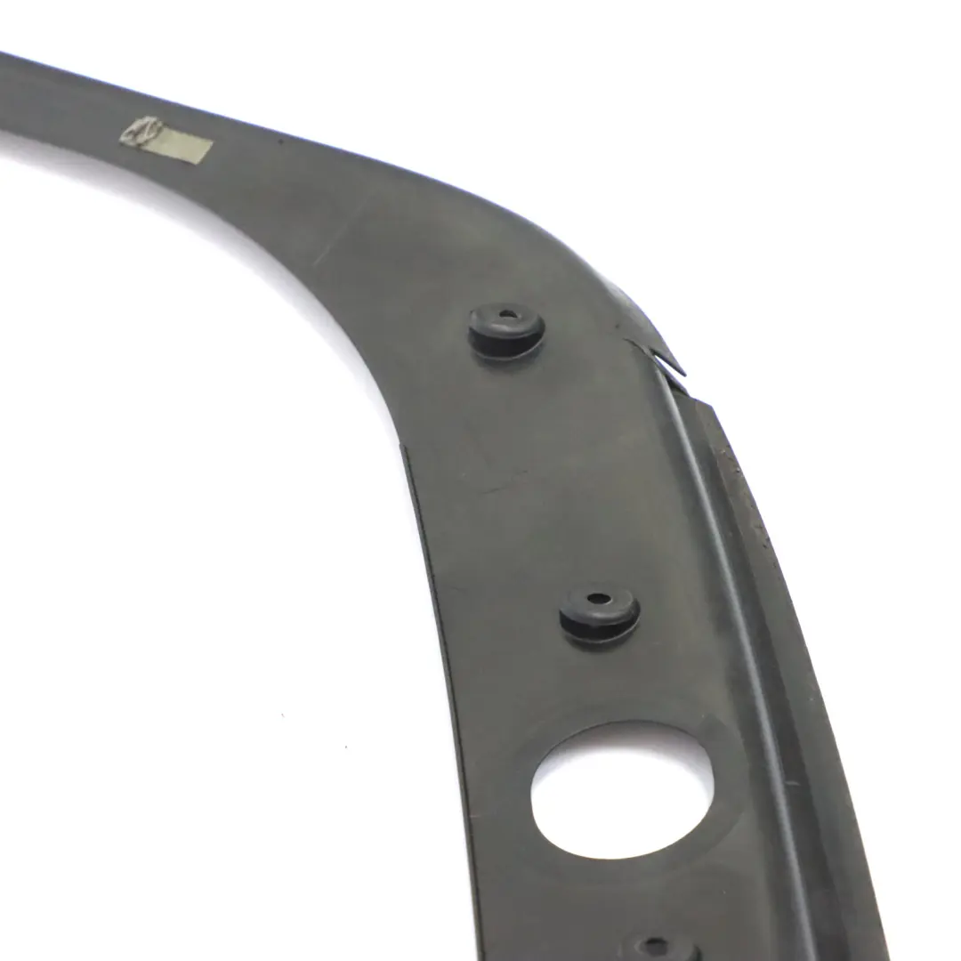 Mercedes X164 Moulure d'habillage de custode arrière droite - SKU A1646700487 - Numéro de pièce A1646700487