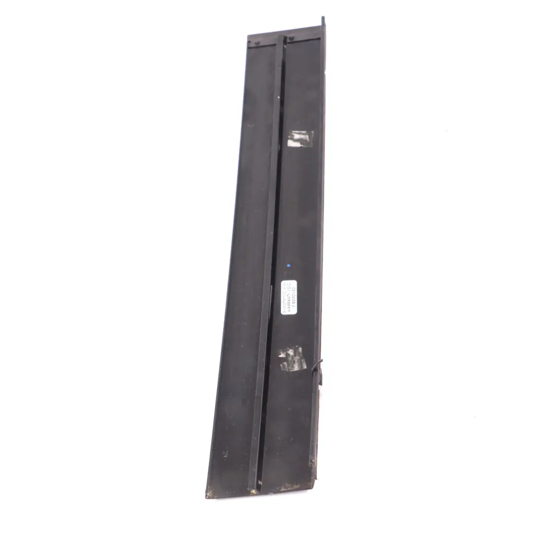  Modanatura Mercedes X164 Pilastro C posteriore destro Striscia rivestimento nera - SKU A1646700787 - Numero di parte A1646700787