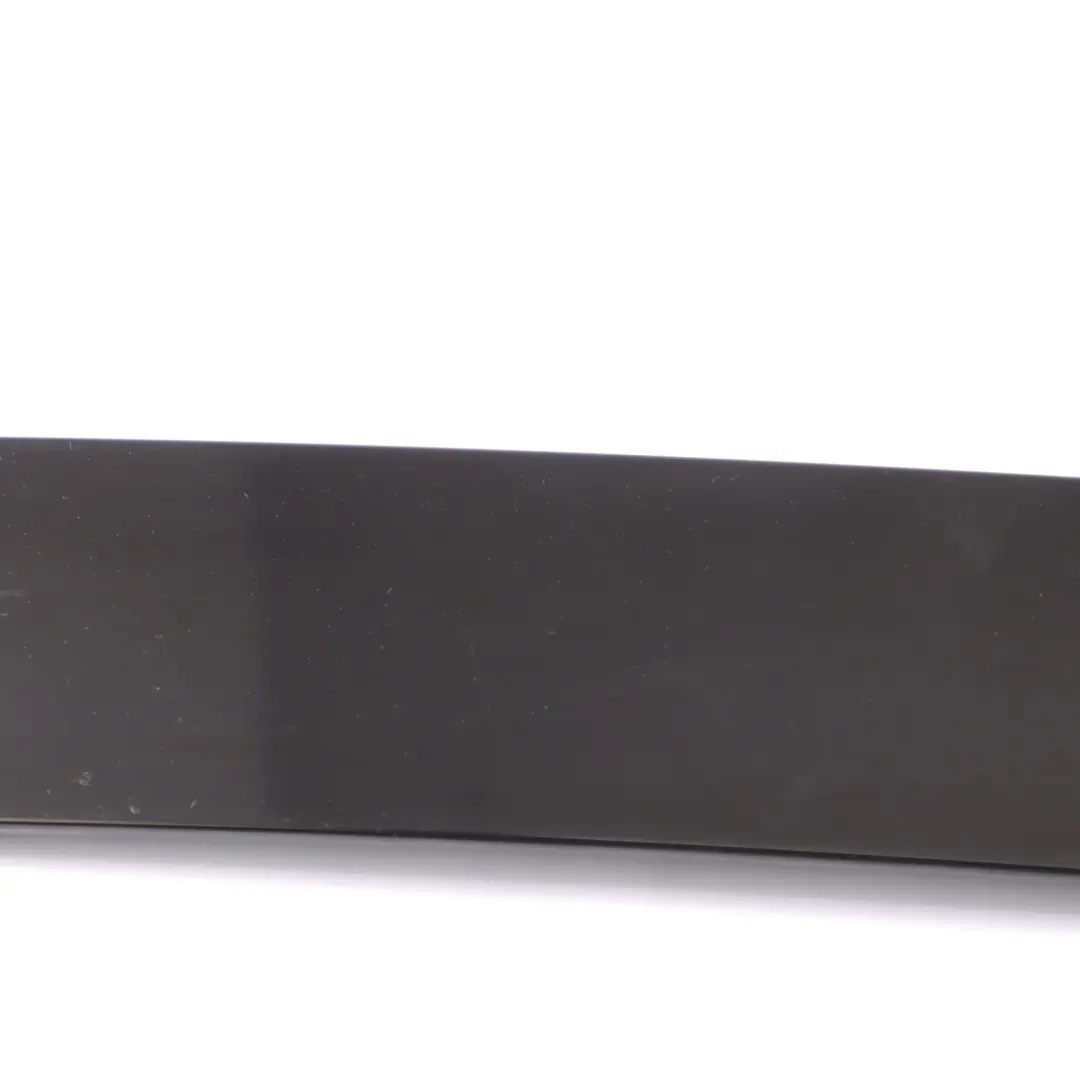  Moldura Mercedes X164 Pilar C Trasero Derecho Embellecedor Negro - SKU A1646700887 - Número de pieza A1646700887