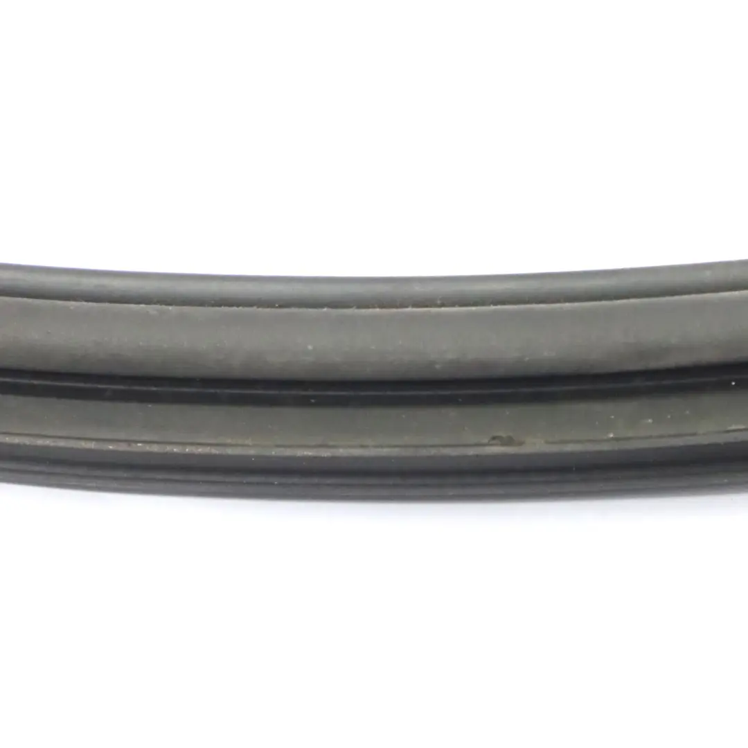 Mercedes X164 Guarnizione del finestrino Telaio posteriore sinistro - SKU A1646701139 - Numero di parte A1646701139