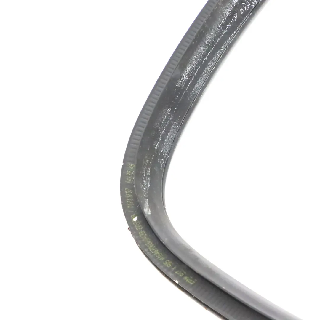 Ventana Junta Marco Posterior Izquierda para Mercedes X164 con número de pieza A1646701139 Mercedes X164 Ventana Junta Marco Posterior Izquierda - SKU A1646701139 - Número de pieza A1646701139