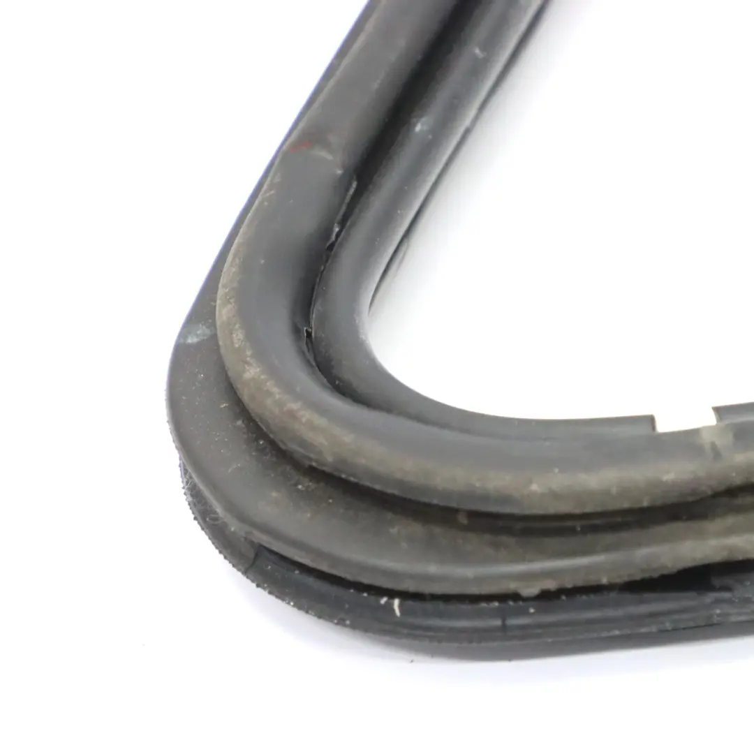 Mercedes X164 Uszczelka Szyby Prawy Tył - SKU A1646701239 - Numer Części A1646701239