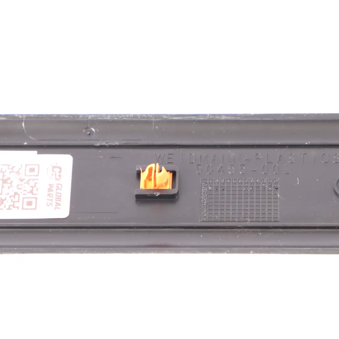 davanzale anteriore esterno copertura sinistra nero per Mercedes X164 con numero di parte A1646800335 Mercedes X164 davanzale anteriore esterno copertura sinistra nero - SKU A1646800335 - Numero di parte A1646800335