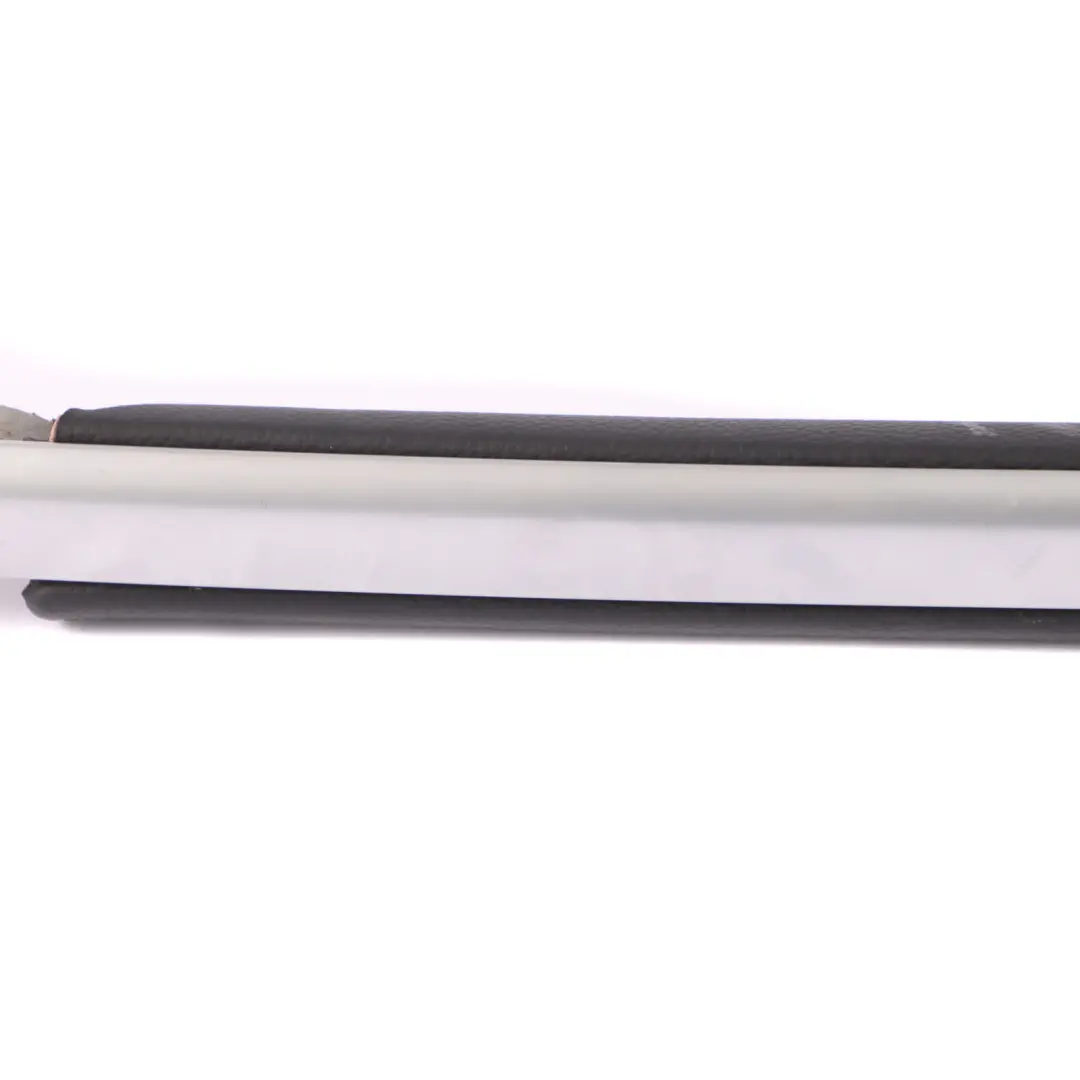 Consola Central Túnel Asidero Izquierdo Negro para Mercedes X164 con número de pieza A1646800570 Mercedes X164 Consola Central Túnel Asidero Izquierdo Negro - SKU A1646800570 - Número de pieza A1646800570