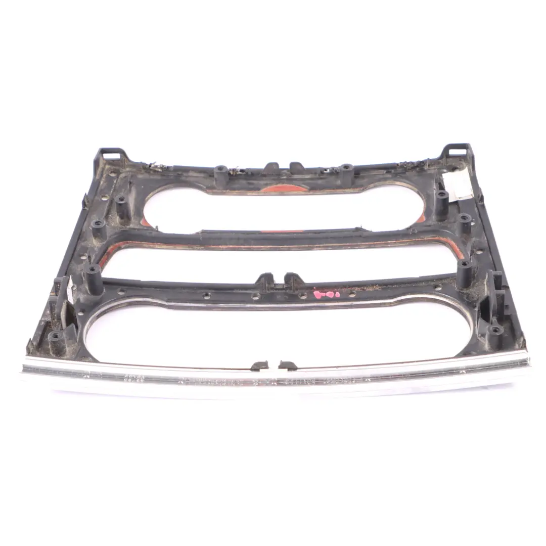 Panel Wykończenie Deski Rozdzielczej Drewno do Mercedes X164 o numerze A1646805317 Mercedes X164 Panel Wykończenie Deski Rozdzielczej Drewno - SKU A1646805317 - Numer Części A1646805317