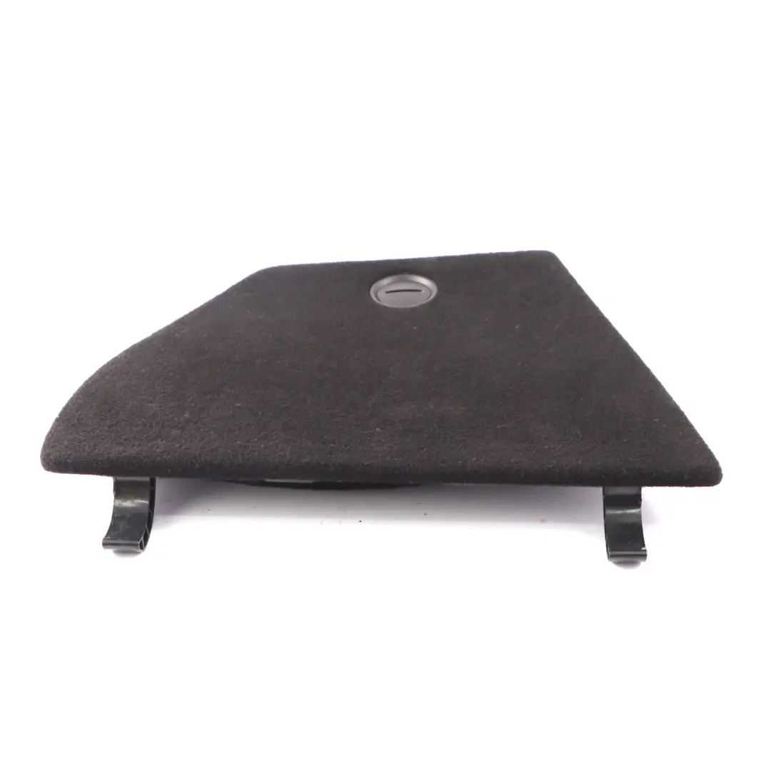 Couvercle de panneau de coffre volet droit noir pour Mercedes ML X164 à propos du numéro de pièce A1646901825 Mercedes ML X164 Couvercle de panneau de coffre volet droit noir - SKU A1646901825 - Numéro de pièce A1646901825