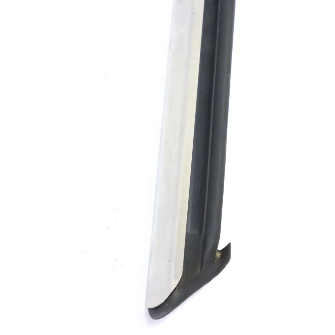 Mercedes X164 Joint d'étanchéité de vitre de custode arrière gauche - SKU A1646905380 - Numéro de pièce A1646905380