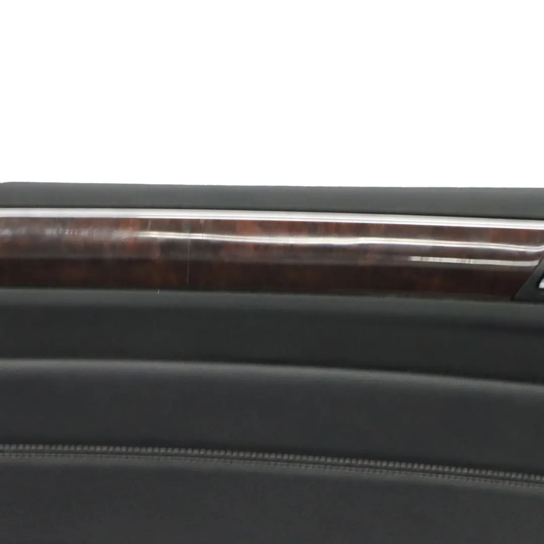 Striscia decorativa porta posteriore sinistra Pelle Nera per Mercedes GL X164 con numero di parte A1647300770 Mercedes GL X164 Striscia decorativa porta posteriore sinistra Pelle Nera - SKU A1647300770 - Numero di parte A1647300770