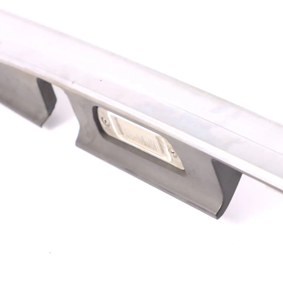 Mercedes ML W164 Poignée de hayon Support de plaque Cache lumière A1647401093 - SKU A1647400993 - Numéro de pièce A1647400993