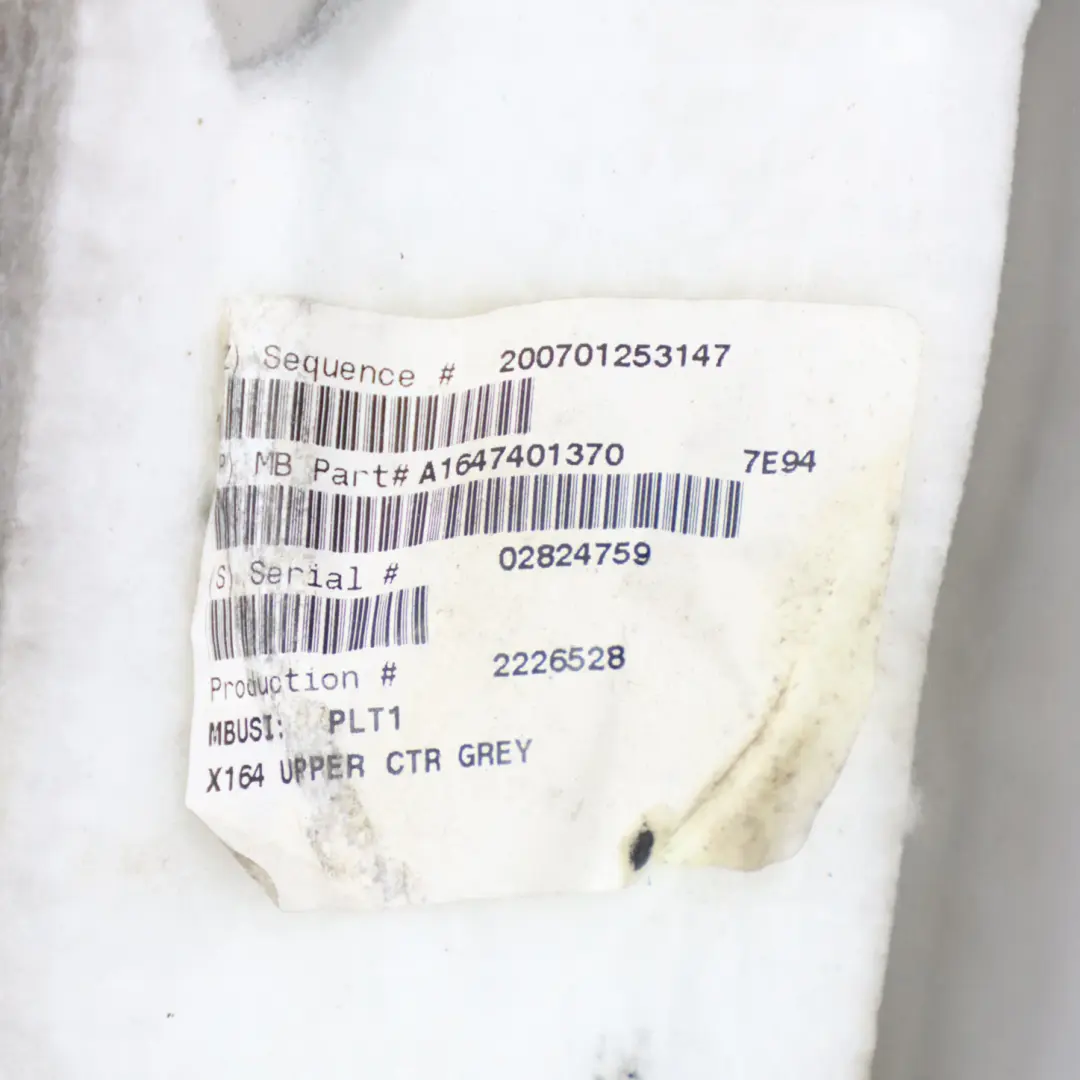 Portellone posteriore superiore Copertura Grigio per Mercedes GL X164 con numero di parte A1647401370 Mercedes GL X164 Portellone posteriore superiore Copertura Grigio - SKU A1647401370 - Numero di parte A1647401370