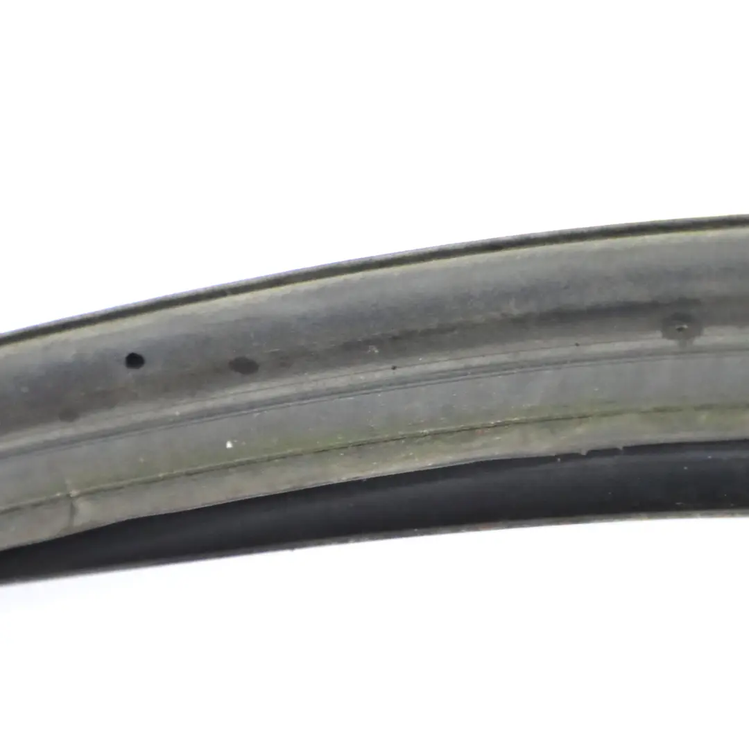 Mercedes X164 Tailgate Seal Rubber Strip - SKU A1647401378 - Part number A1647401378
