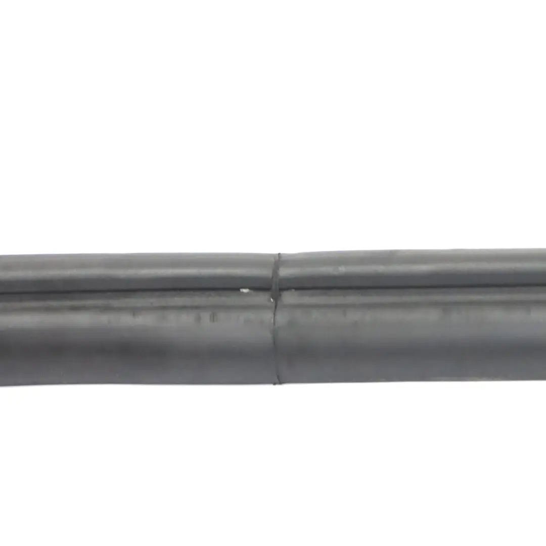 Tira De Goma Para El Cierre Del Portón Trasero para Mercedes X164 con número de pieza A1647401378 Mercedes X164 Tira De Goma Para El Cierre Del Portón Trasero - SKU A1647401378 - Número de pieza A1647401378