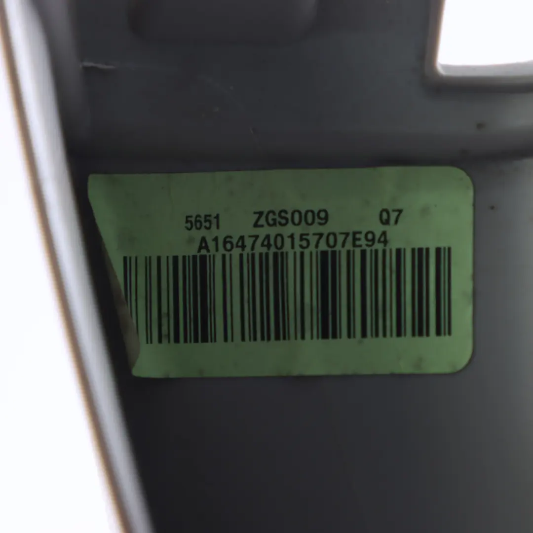 Copertura portellone posteriore sinistro Beige per Mercedes X164 con numero di parte A1647401570 Mercedes X164 Copertura portellone posteriore sinistro Beige - SKU A1647401570 - Numero di parte A1647401570