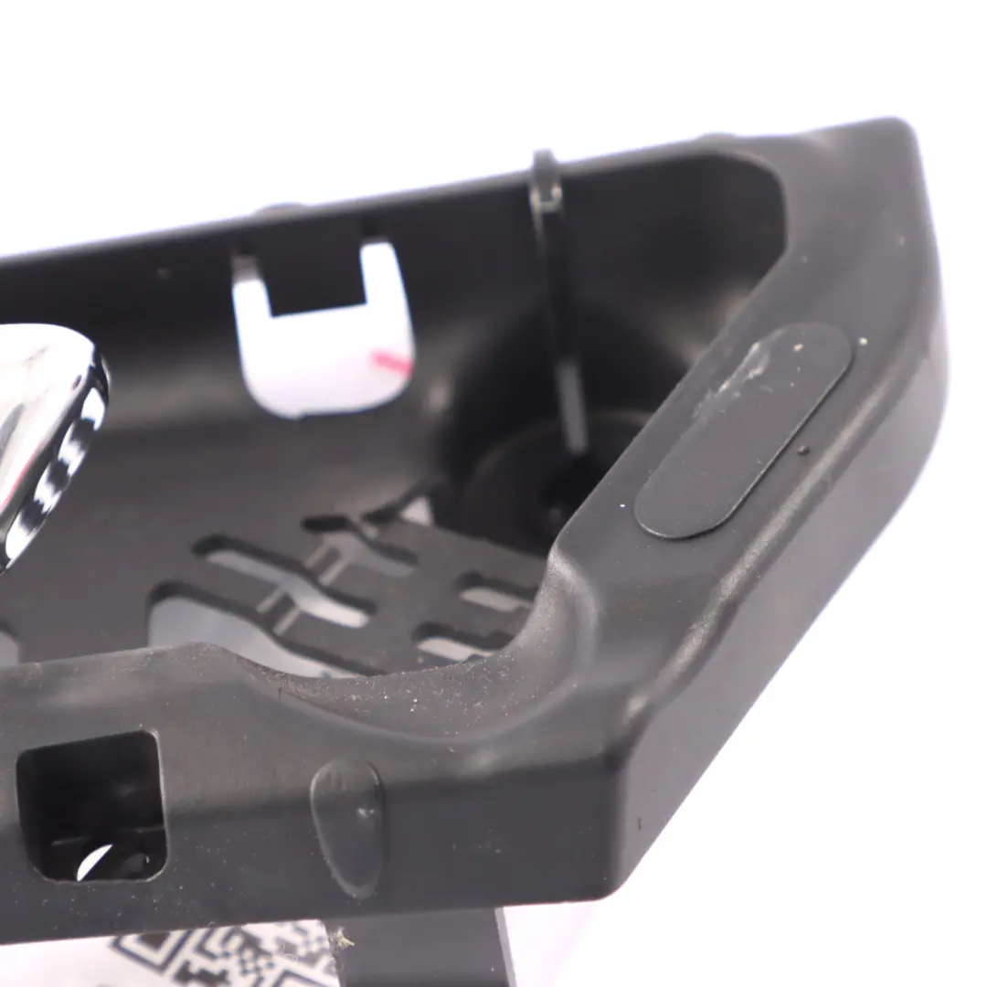 Mercedes ML W164 Agarradera De Apertura De Puerta Trasera Izquierda - SKU A1647660364 - Número de pieza A1647660364