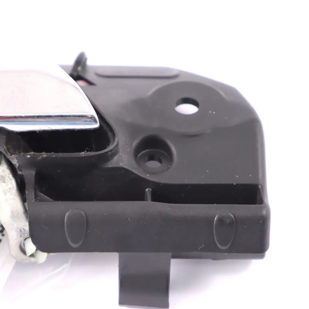 Mercedes ML W164 Agarradera de Apertura Puerta Manija Interior Trasera Derecha - SKU A1647660464 - Número de pieza A1647660464