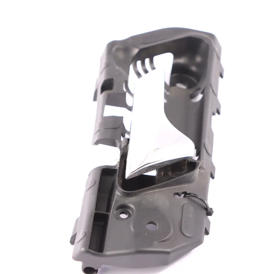 Ouvre Porte Poignée Intérieur Arrière Droite pour Mercedes ML W164 à propos du numéro de pièce A1647660464 Mercedes ML W164 Ouvre Porte Poignée Intérieur Arrière Droite - SKU A1647660464 - Numéro de pièce A1647660464