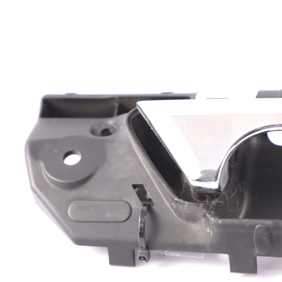 Mercedes ML W164 Agarradera de Apertura Puerta Manija Interior Trasera Derecha - SKU A1647660464 - Número de pieza A1647660464