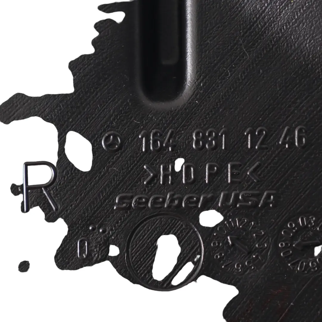 Conducto de Aire Mercedes ML W164 Piso Trasero Derecho Canal de Ventilación para con número de pieza A1648311246 Conducto de Aire Mercedes ML W164 Piso Trasero Derecho Canal de Ventilación - SKU A1648311246 - Número de pieza A1648311246