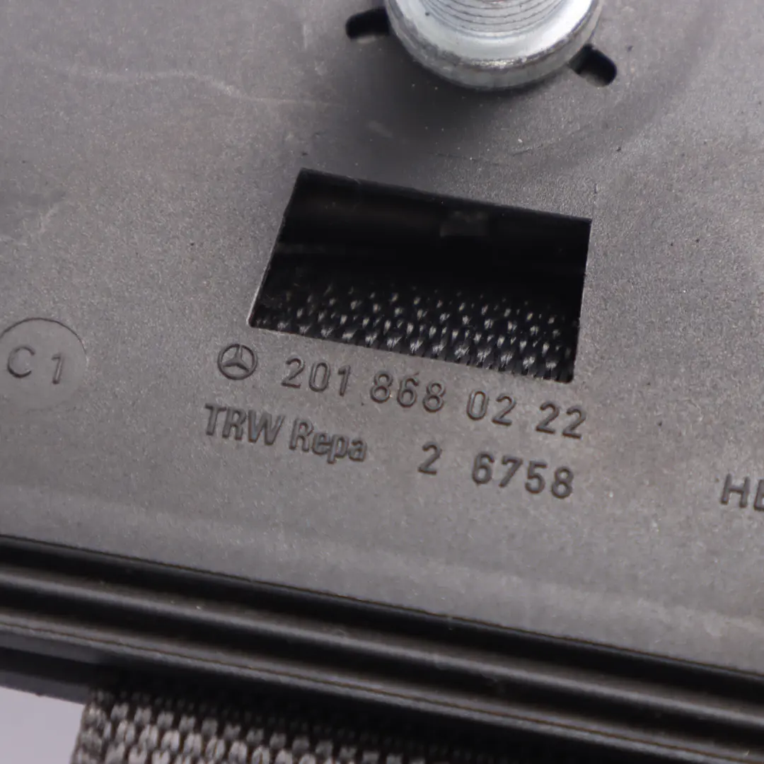 Cintura di sicurezza Mercedes X164 Sedile posteriore sinistro Nero per con numero di parte A1648602185 Cintura di sicurezza Mercedes X164 Sedile posteriore sinistro Nero - SKU A1648602185 - Numero di parte A1648602185