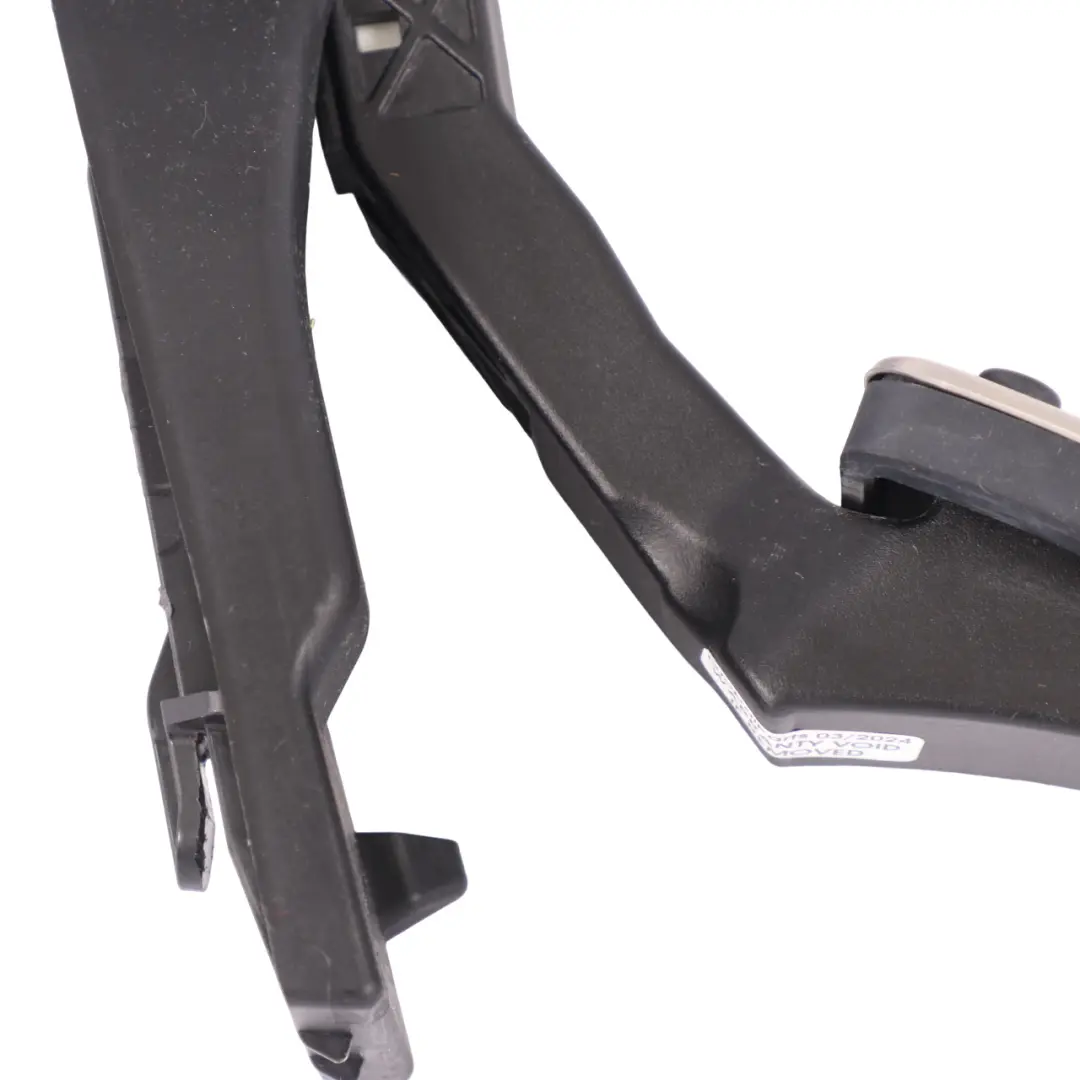 Pédale d'accélérateur pour Mercedes ML W166 à propos du numéro de pièce A1663000004 Mercedes ML W166 Pédale d'accélérateur - SKU A1663000004 - Numéro de pièce A1663000004
