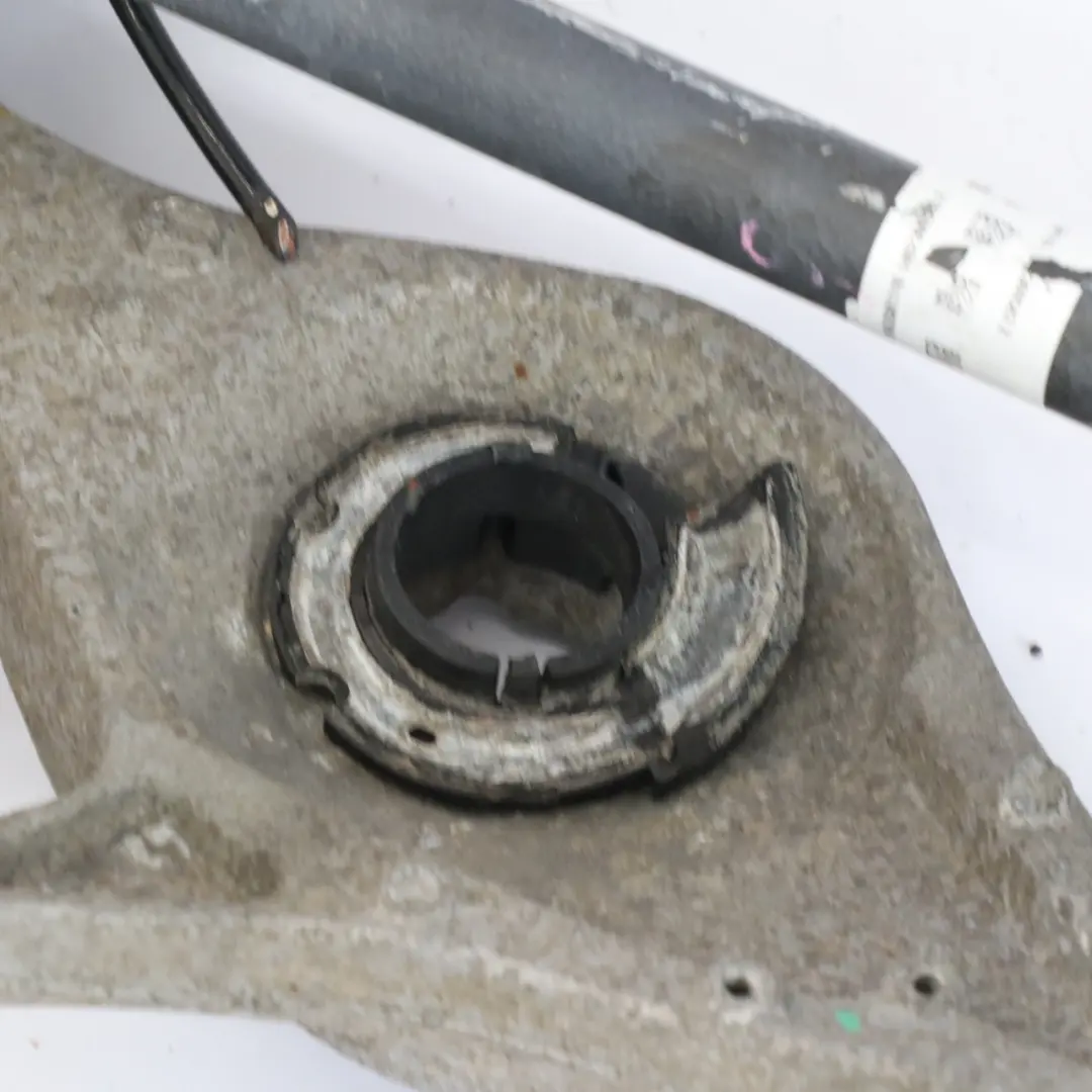 Noga Zwrotnica Piasta Zawieszenie Koła Lewy Tył do Mercedes W166 350 BlueTec o numerze A1663500108 Mercedes W166 350 BlueTec Noga Zwrotnica Piasta Zawieszenie Koła Lewy Tył - SKU A1663500108-2 - Numer Części A1663500108