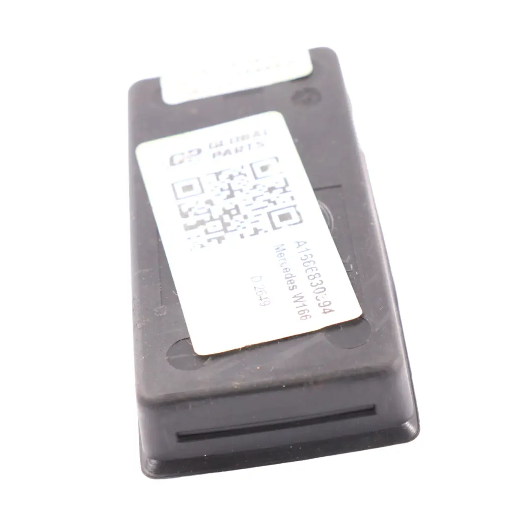 Posacenere Tappetino Inserto Centrale Vassoio Gomma per Mercedes ML W166 con numero di parte A1666830394 Mercedes ML W166 Posacenere Tappetino Inserto Centrale Vassoio Gomma - SKU A1666830394 - Numero di parte A1666830394