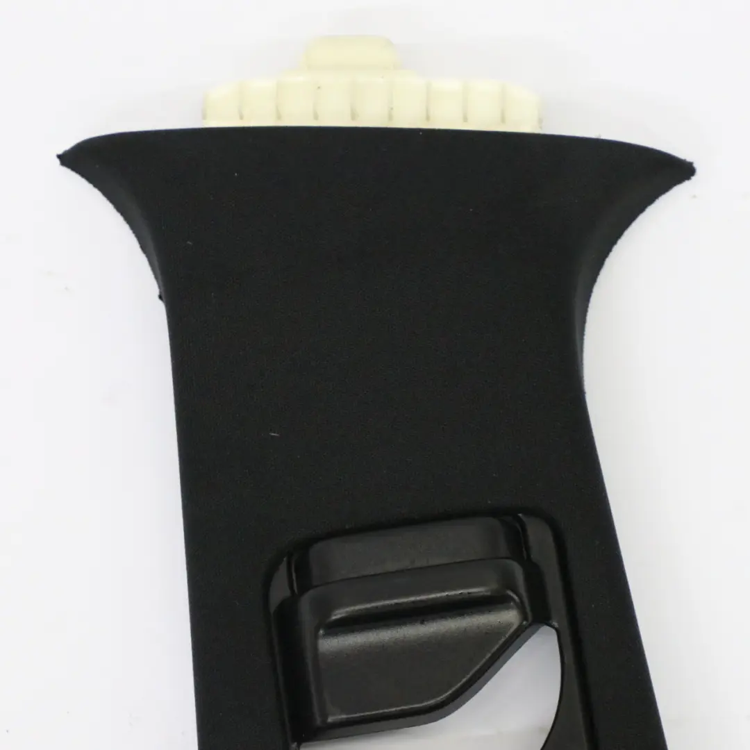 Tapa Pilar B Mercedes ML W166 Tapizado Interior Superior Izquierdo Negro para con número de pieza A1666900325 Tapa Pilar B Mercedes ML W166 Tapizado Interior Superior Izquierdo Negro - SKU A1666900325 - Número de pieza A1666900325