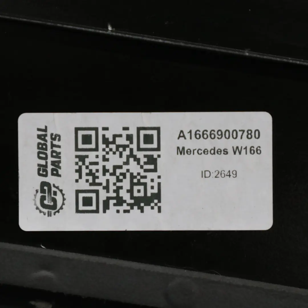 Portatutto Striscia Finitura Sinistra Nero Lucido per Mercedes ML W166 con numero di parte A1666900780 Mercedes ML W166 Portatutto Striscia Finitura Sinistra Nero Lucido - SKU A1666900780 - Numero di parte A1666900780