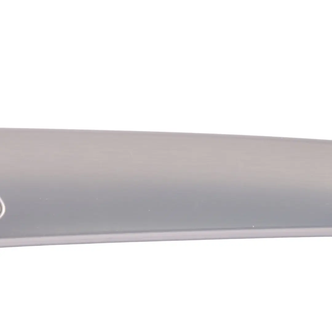 Tira de la puerta delantera derecha Decoración para Mercedes ML W166 con número de pieza A1667201022 Mercedes ML W166 Tira de la puerta delantera derecha Decoración - SKU A1667201022 - Número de pieza A1667201022