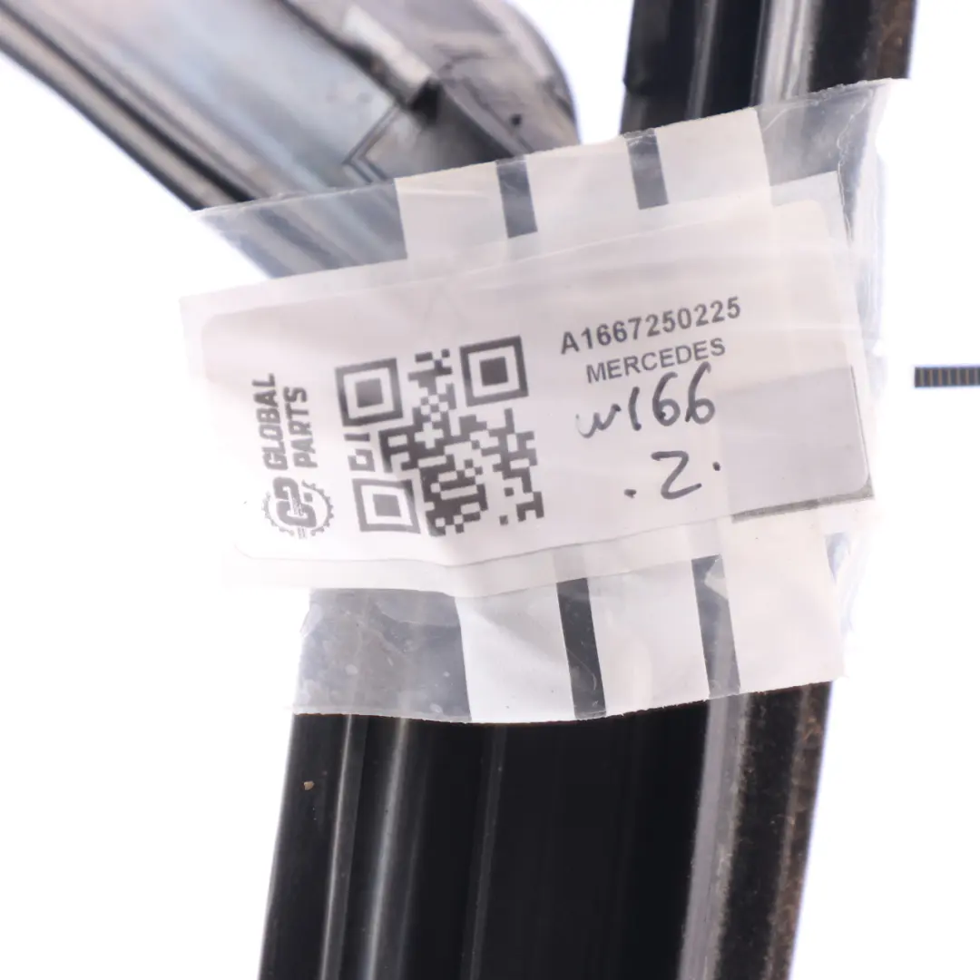 Window Guide Mercedes ML W166 Front Right O/S Door Seal Guide Rail to with Part number A1667250225 Window Guide Mercedes ML W166 Front Right O/S Door Seal Guide Rail - SKU A1667250225 - Part number A1667250225
