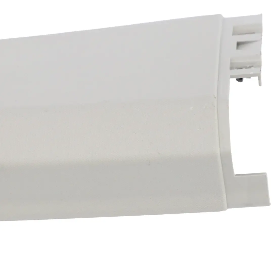 Ramka Szyby Klapy Bagażnika Lewa Szara do Mercedes ML W166 o numerze A1667400171 Mercedes ML W166 Ramka Szyby Klapy Bagażnika Lewa Szara - SKU A1667400171 - Numer Części A1667400171