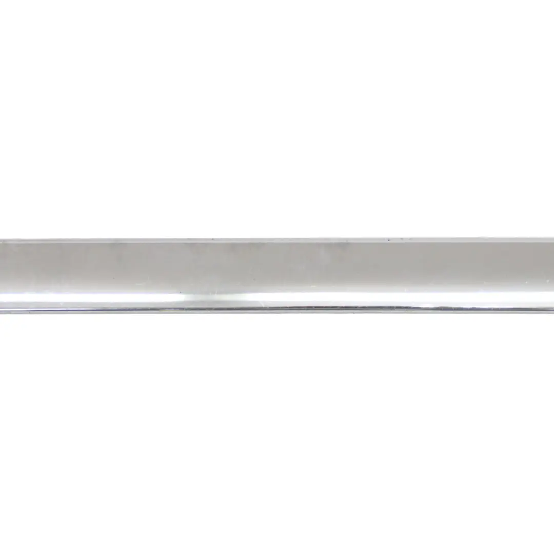 Mercedes ML W66 Couvercle de Coffre Barre de Poignée Garniture - SKU A1667400193 - Numéro de pièce A1667400193