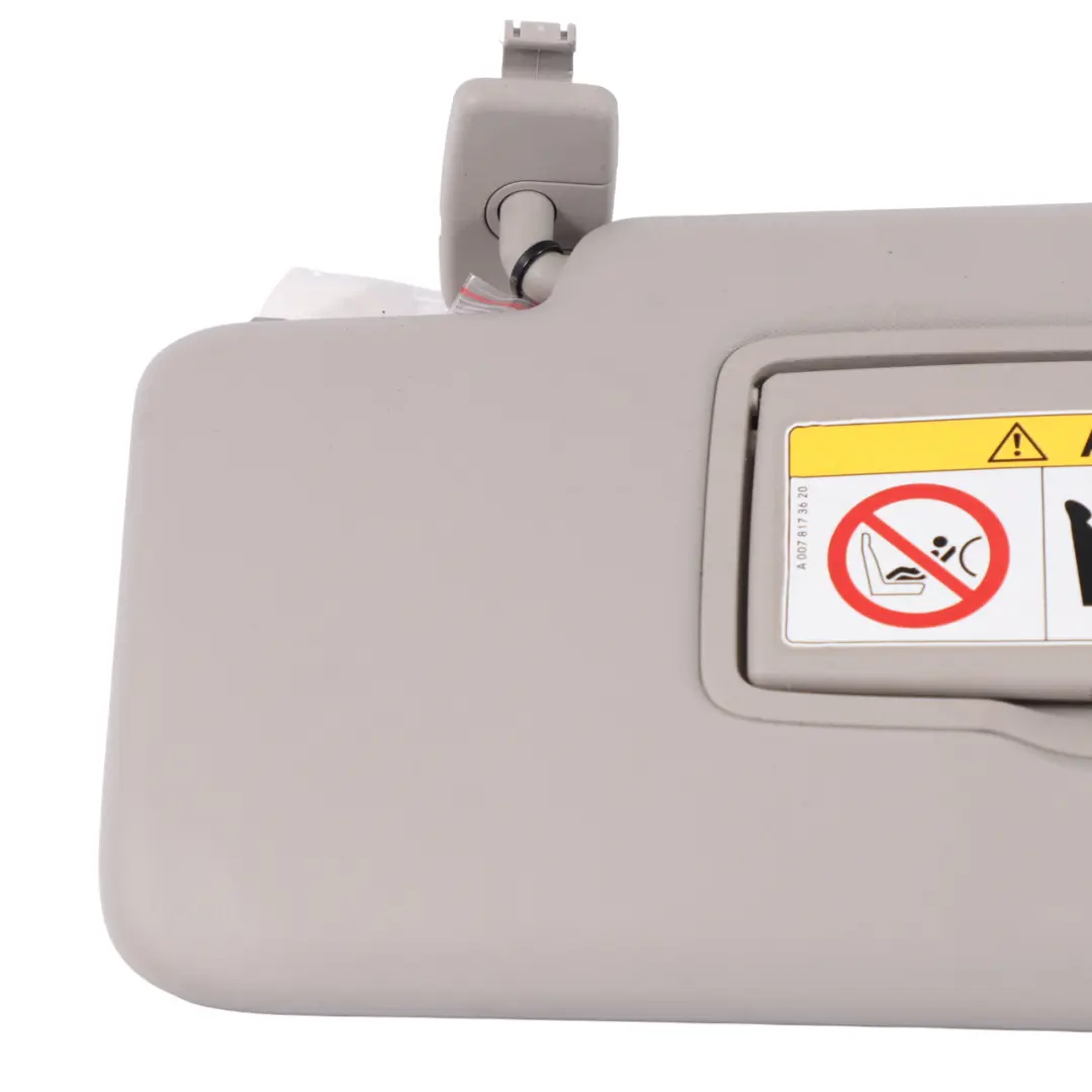 Osłona Przeciwsłoneczna Lewa Szara do Mercedes ML W166 o numerze A1668100110 Mercedes ML W166 Osłona Przeciwsłoneczna Lewa Szara - SKU A1668100110 - Numer Części A1668100110