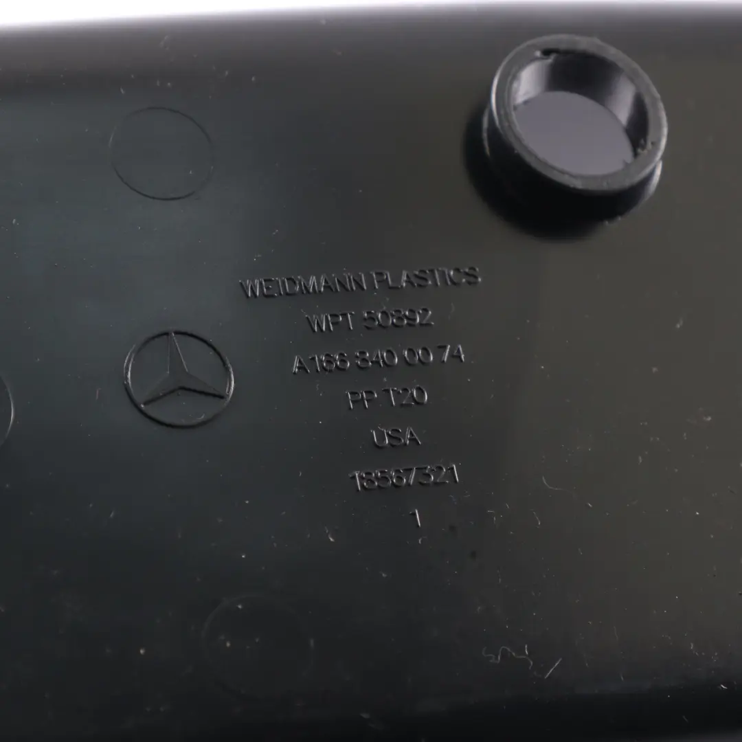 Inserto portaoggetti nel pavimento bagagliaio a sinistra Nero per Mercedes ML W166 con numero di parte A1668400074 Mercedes ML W166 Inserto portaoggetti nel pavimento bagagliaio a sinistra Nero - SKU A1668400074 - Numero di parte A1668400074