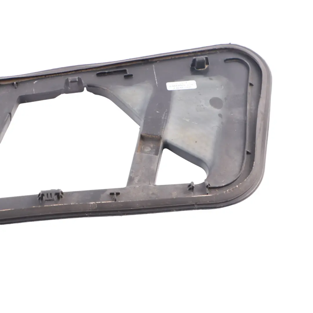 Panneau d'habillage capot gauche pour Mercedes W166 GL X166 GLE C292 à propos du numéro de pièce A1668801105 Mercedes W166 GL X166 GLE C292 Panneau d'habillage capot gauche - SKU A1668801105 - Numéro de pièce A1668801105