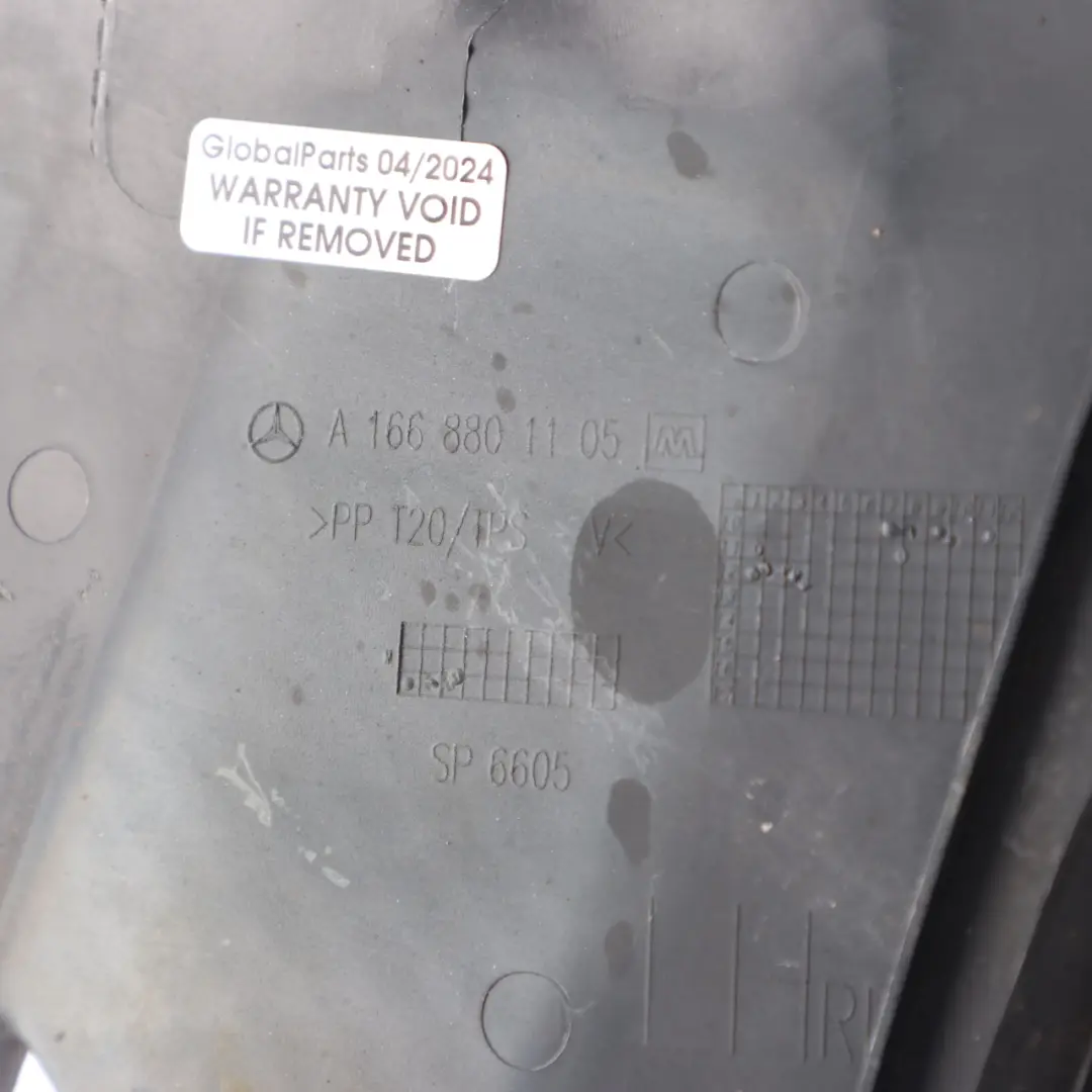 Panneau d'habillage capot gauche pour Mercedes W166 GL X166 GLE C292 à propos du numéro de pièce A1668801105 Mercedes W166 GL X166 GLE C292 Panneau d'habillage capot gauche - SKU A1668801105 - Numéro de pièce A1668801105