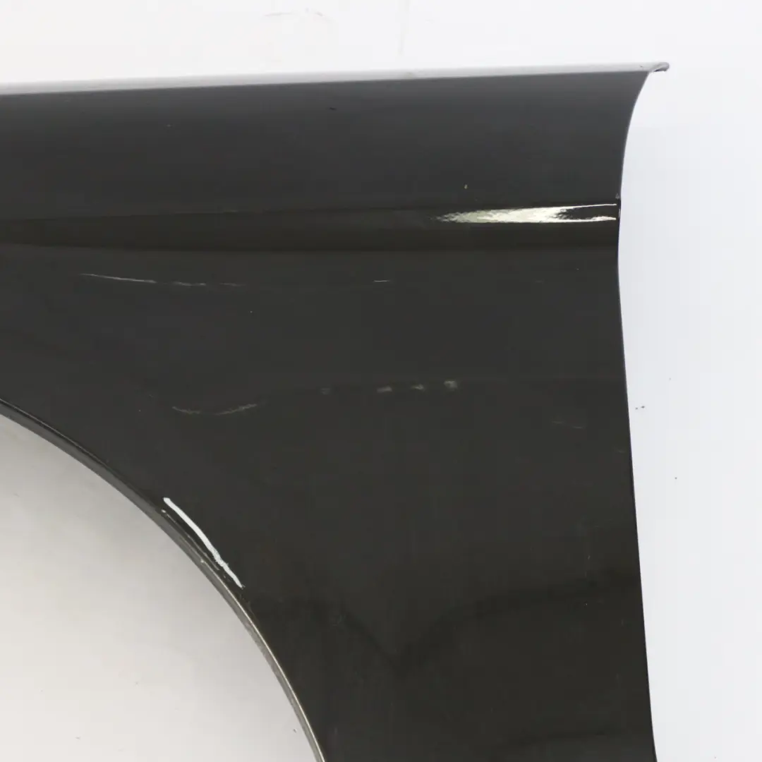 Mercedes W166 Panel Lateral Delantero Izquierdo Guardabarros Negro Obsidiana 197 - SKU A1668802500-OB1 - Número de pieza A1668802500