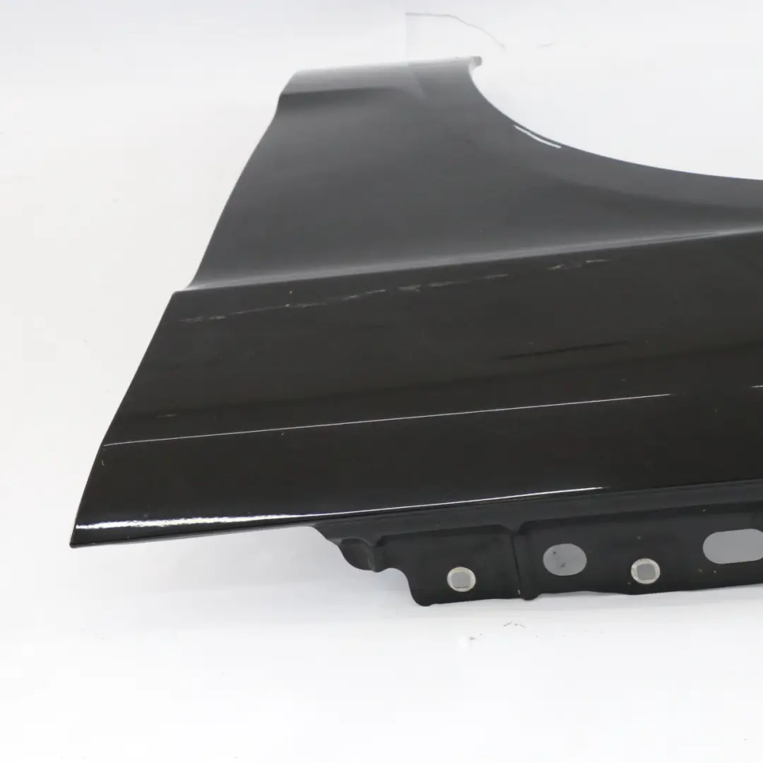 Mercedes W166 Panel Lateral Delantero Izquierdo Guardabarros Negro Obsidiana 197 - SKU A1668802500-OB1 - Número de pieza A1668802500