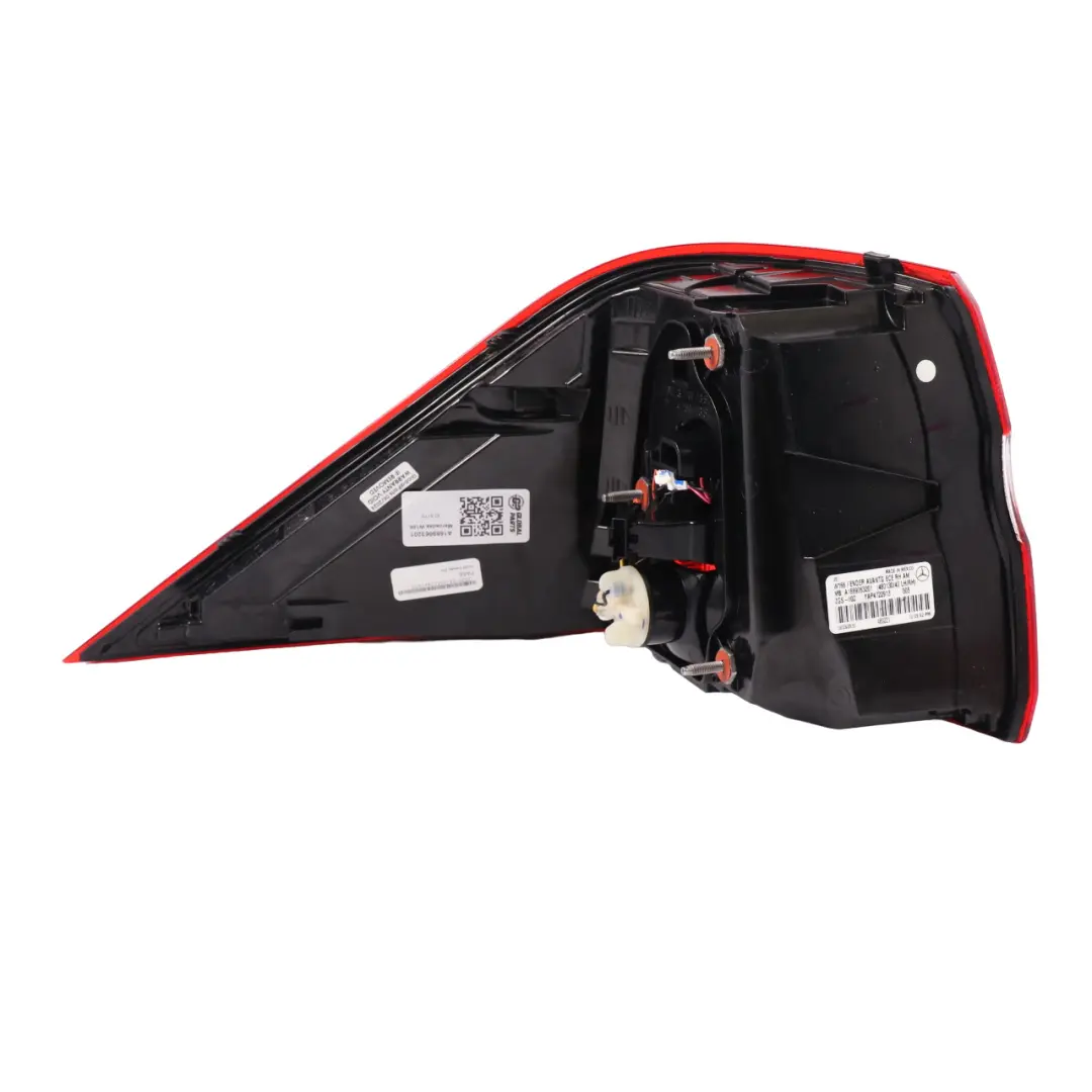 Mercedes ML W166 Feu arrière Panneau latéral droit - SKU A1669063201 - Numéro de pièce A1669063201